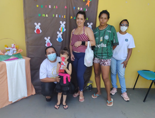 SOCIAL| Famílias do Programa Criança Feliz de Ibaté recebem lembrança de Páscoa