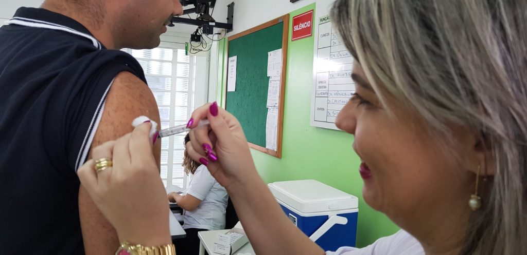 VACINA CONTRA A GRIPE JÁ FOI APLICADA EM MAIS DE 24 MIL SÃO-CARLENSES