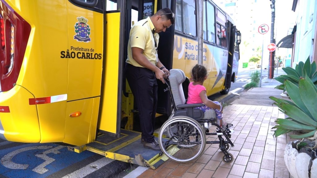 SERVIÇO DE TRANSPORTE PORTA A PORTA COMEÇA A SER FEITO PELA EMPRESA RIGRAS