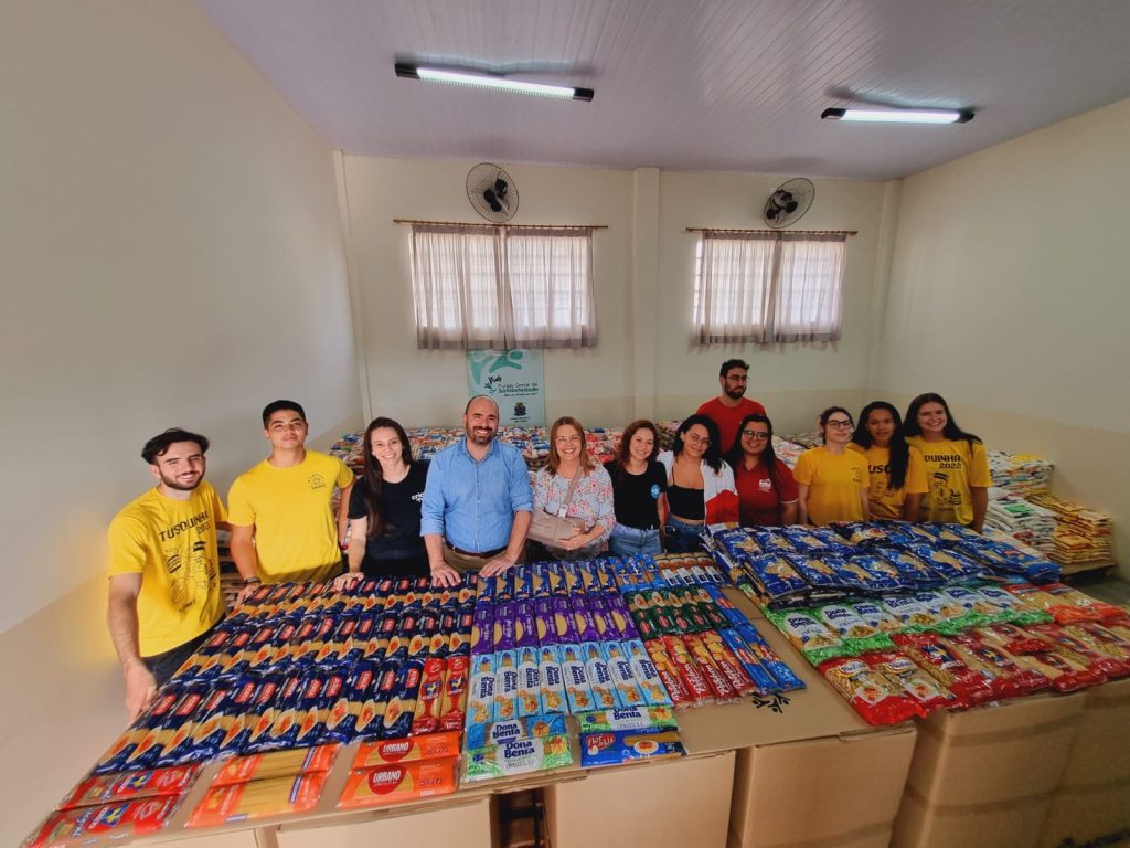 FUNDO SOCIAL DE SOLIDARIEDADE RECEBE 12,5 TONELADAS DE ALIMENTOS DA TUSCA SOCIAL