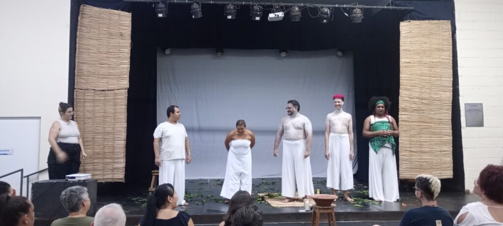 DIA MUNICIPAL DE COMBATE À INTOLERÂNCIA RELIGIOSA É COMEMORADO COM APRESENTAÇÃO TEATRAL NO CEMAC