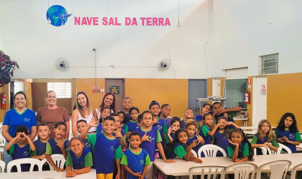 HERICA DONATO ACOMPANHA O TRABALHO REALIZADO PELA NAVE SAL DA TERRA