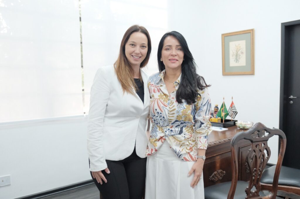 HERICA DONATO SE REÚNE COM CRISTIANE FREITAS NO PALÁCIO DOS BANDEIRANTES