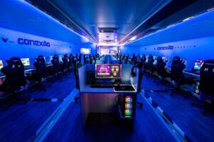 LAN HOUSE ITINERANTE TRAZ EXPERIÊNCIA GAMER GRATUITA PARA SÃO CARLOS