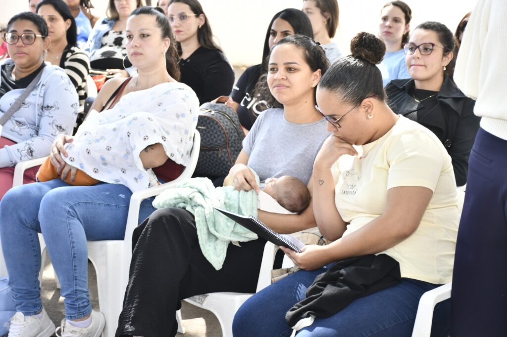AGOSTO DOURADO: SAÚDE DE SÃO CARLOS PROMOVE AÇÕES DE INCENTIVO À AMAMENTAÇÃO