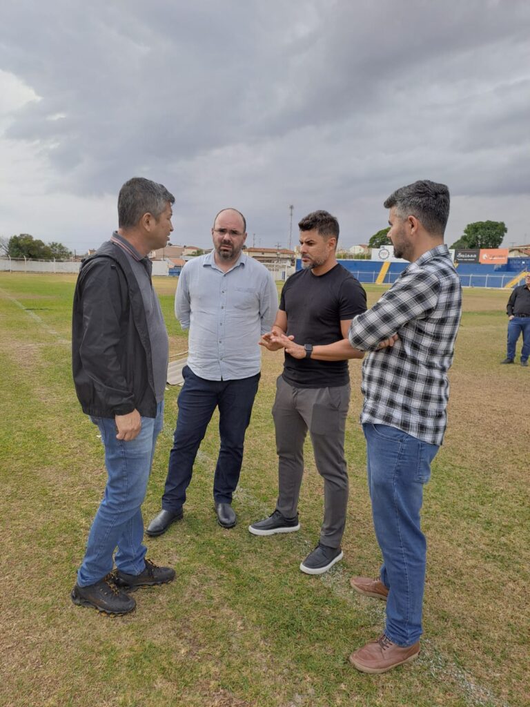 ESTÁDIO DO LUISÃO SOFRE PREJUÍZO APÓS FORTES CHUVAS E FOI INTERDITADO