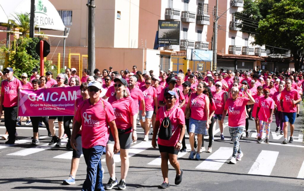 OUTUBRO ROSA MOBILIZA SÃO CARLOS COM CAMINHADA SOLIDÁRIA E BAILE BENEFICENTE