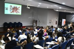 SÃO CARLOS ACOMPANHA 1.870 PACIENTES COM HIV E REFORÇA PREVENÇÃO EM SIMPÓSIO