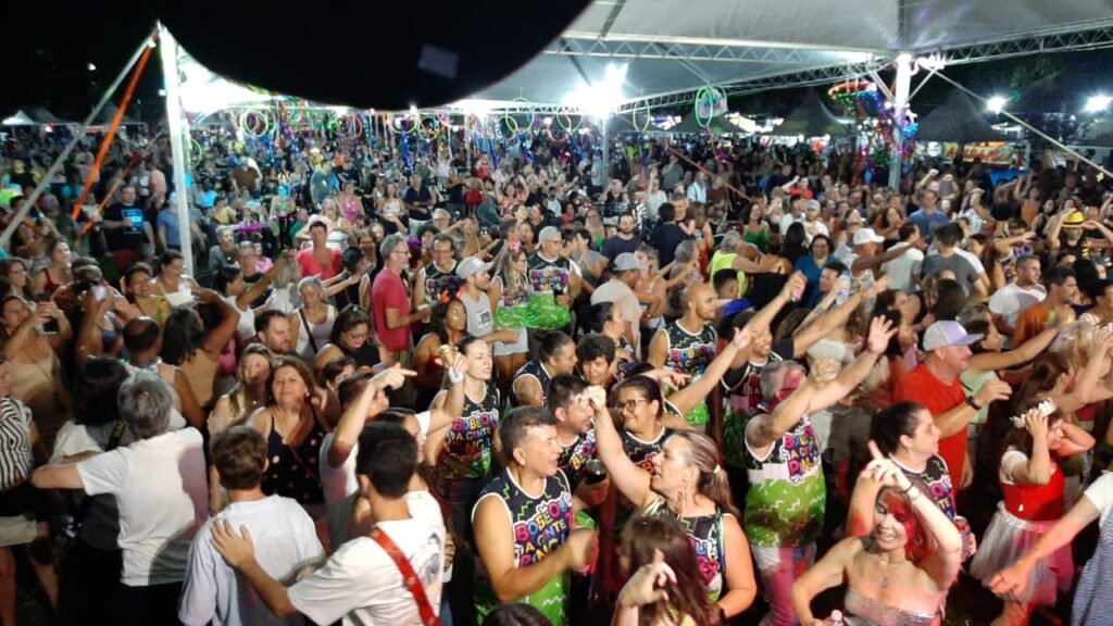 CARNAVAL 2026 LEVA SHOWS E BLOCOS CARNAVALESCOS A DIVERSOS PONTOS DE SÃO CARLOS