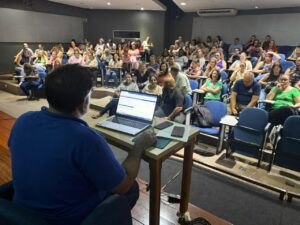SECRETARIA DE SAÚDE CAPACITA 105 SERVIDORES PARA APRIMORAR GESTÃO DE ESTOQUE NAS UNIDADES