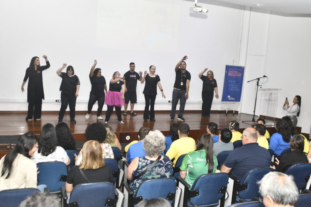 EVENTO NO PAÇO MUNICIPAL MARCA DIA INTERNACIONAL DA SÍNDROME DE DOWN EM SÃO CARLOS