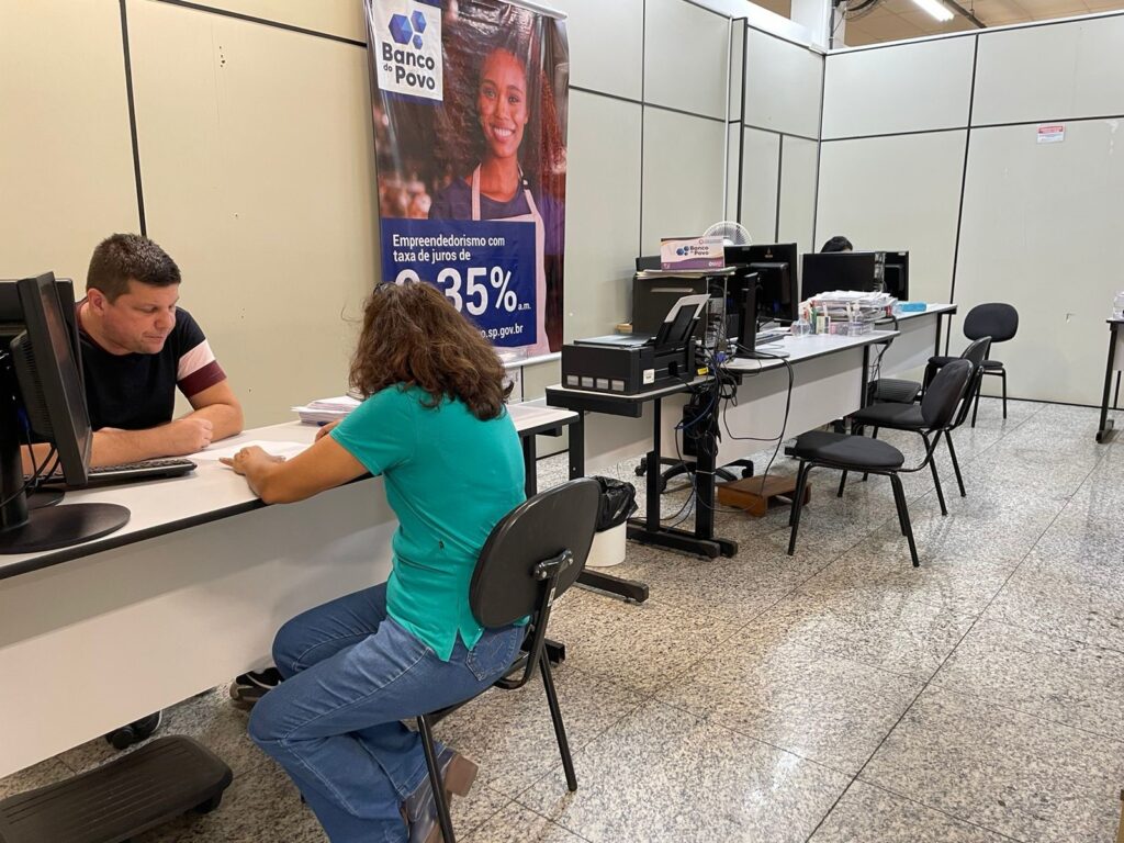 BANCO DO POVO FORTALECE PEQUENOS NEGÓCIOS EM SÃO CARLOS COM FOCO NO DIA DAS MÃES
