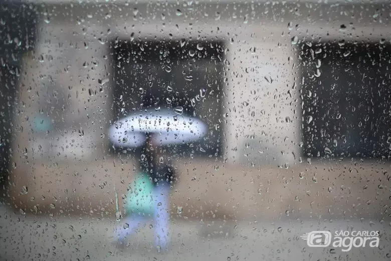 Frente fria se aproxima trazendo chuva ao estado de SP